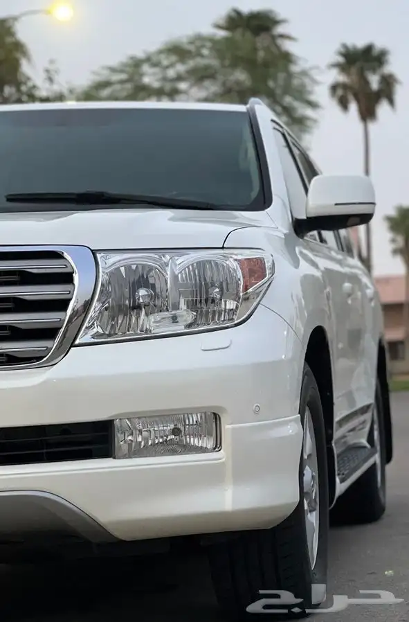 لاند كروزر ممشى قليل وكالة VXR 2011( تم البيع ) 35