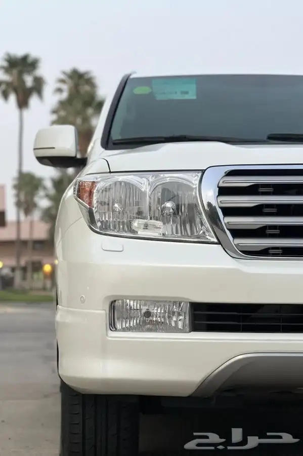 لاند كروزر ممشى قليل وكالة VXR 2011( تم البيع ) 36