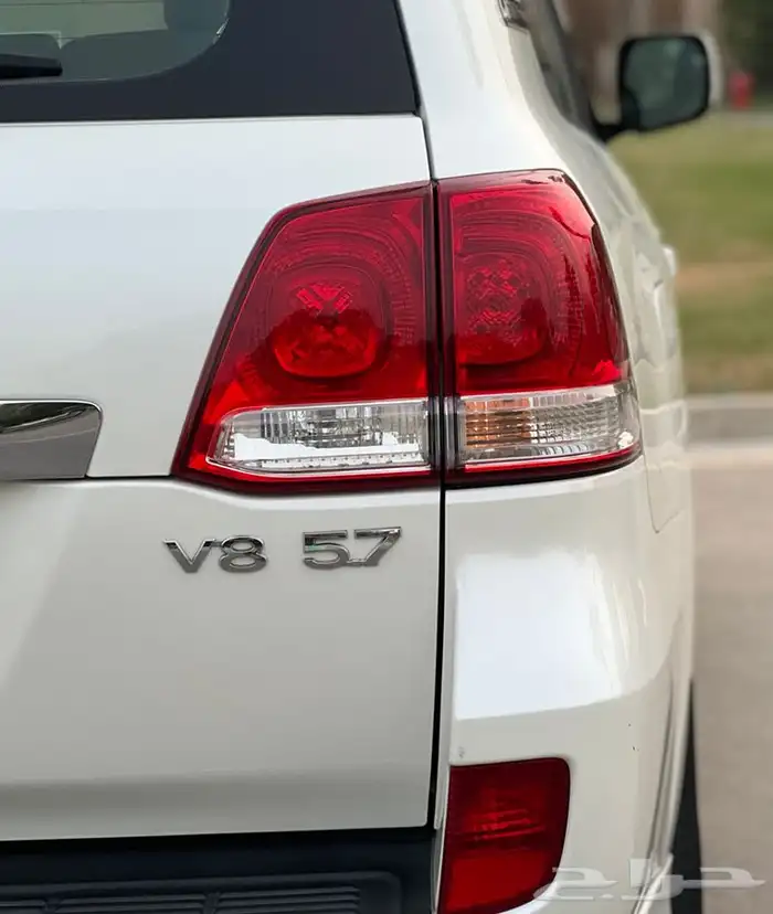 لاند كروزر ممشى قليل وكالة VXR 2011( تم البيع ) 21