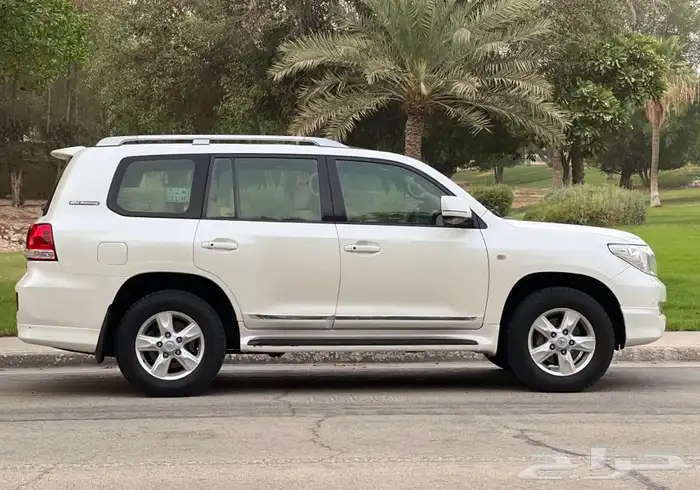 لاند كروزر ممشى قليل وكالة VXR 2011( تم البيع ) 6