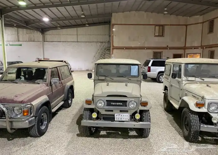 لاند كروزر FJ40. كلاسيك .   تم   تم البيع تم البيع 3