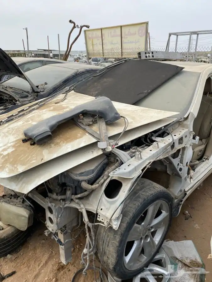 قطع غيار لكزس تشليح es - is - Gs - LS م2006 الى 2010 7