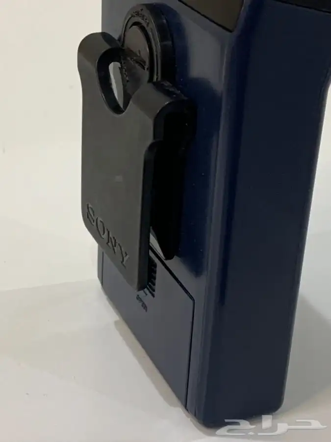 راديو ووكمان قديم ومميز من شركة سوني 1983 7