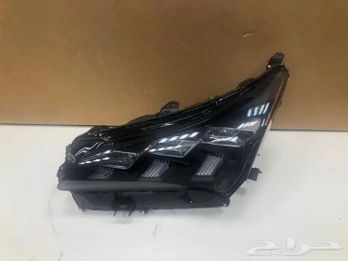 شمعات لكزس Nx موديل 2017 الين 2021 اصلي وكاله 2