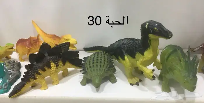 ديناصورات بلاستيك وهياكل عظمية خشبية وبلاستيكية للبيع 4