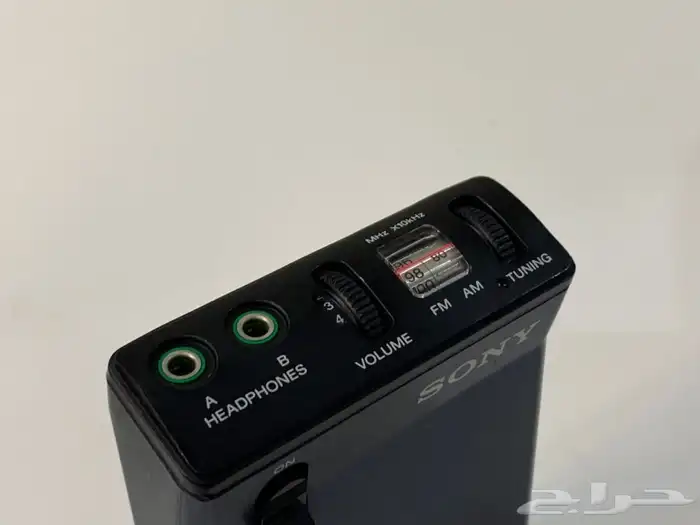 راديو ووكمان قديم ومميز من شركة سوني 1983 12
