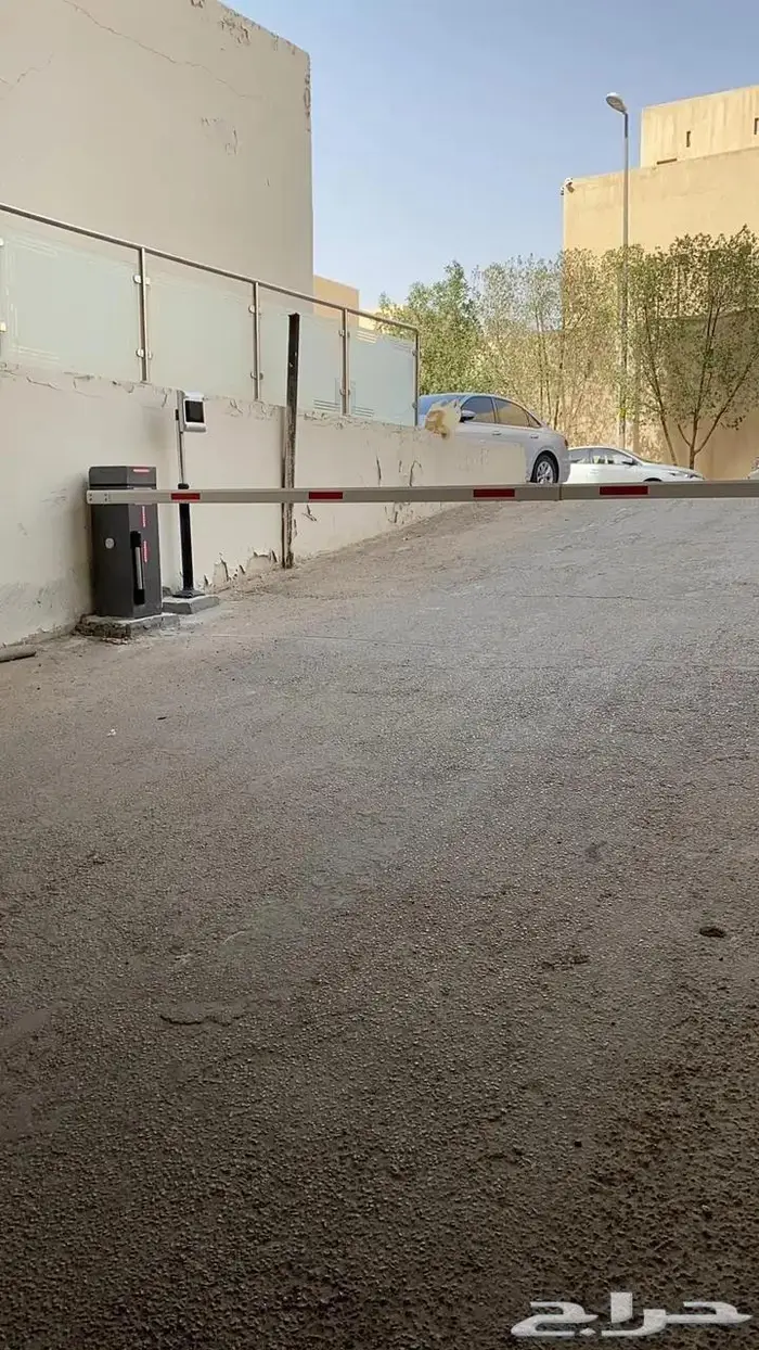 بوابات مواقف سيارات بوابة دخول سيارات GATE B 2