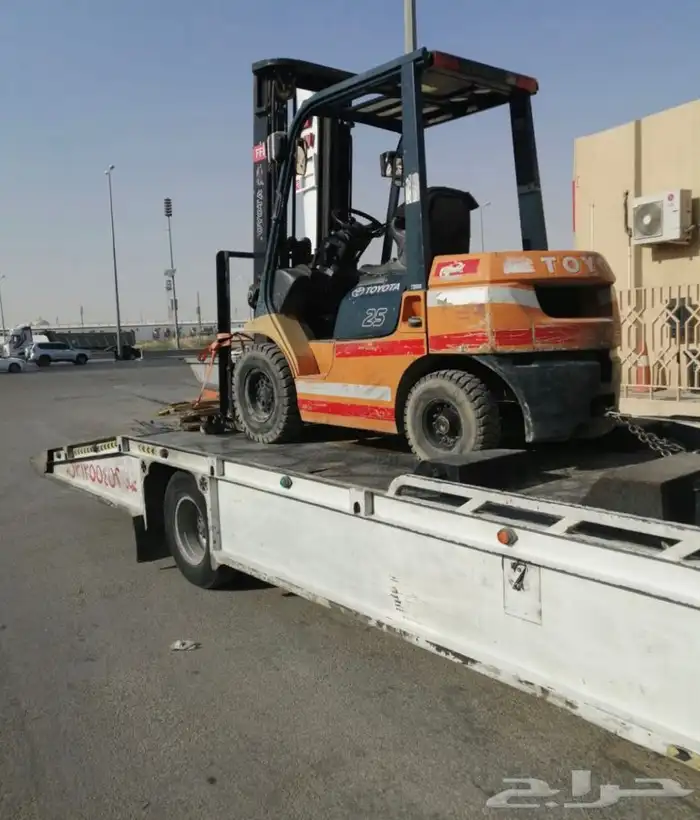 لدينا رافعات شوكية فور كلفت بانواعها للاجار 0596165341 10