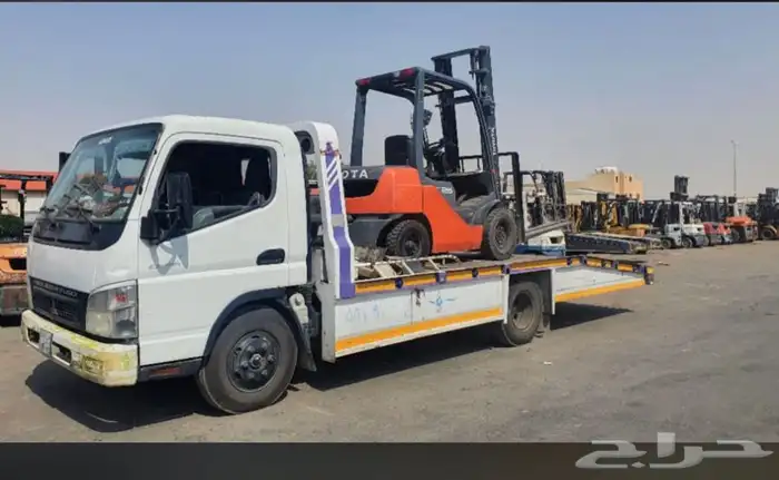 لدينا رافعات شوكية فور كلفت بانواعها للاجار 0596165341 5