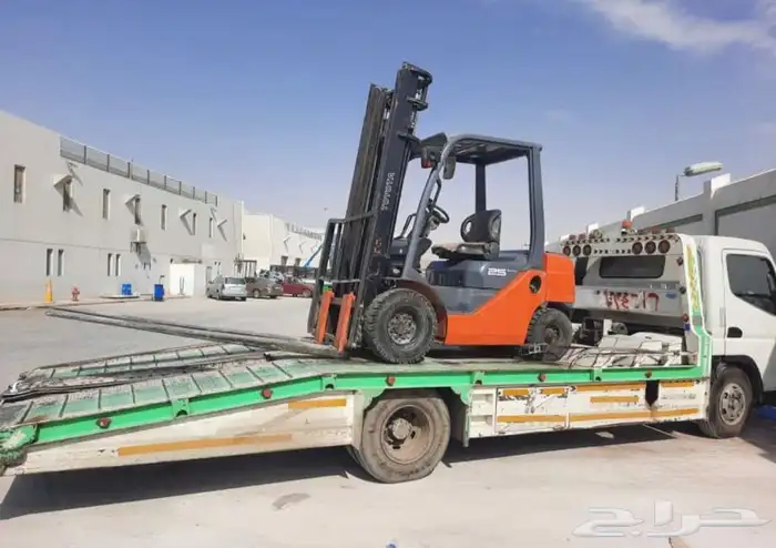 لدينا رافعات شوكية فور كلفت بانواعها للاجار 0596165341 11