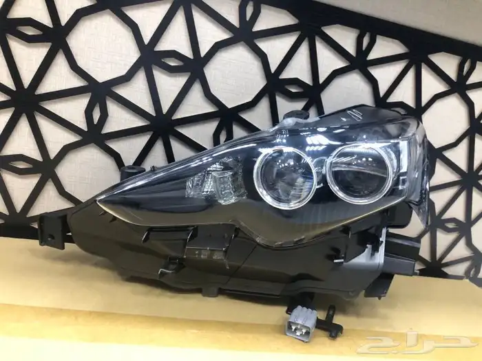 شمعه ارنوب يسار is350 F لكزس 2014 عدستين 0