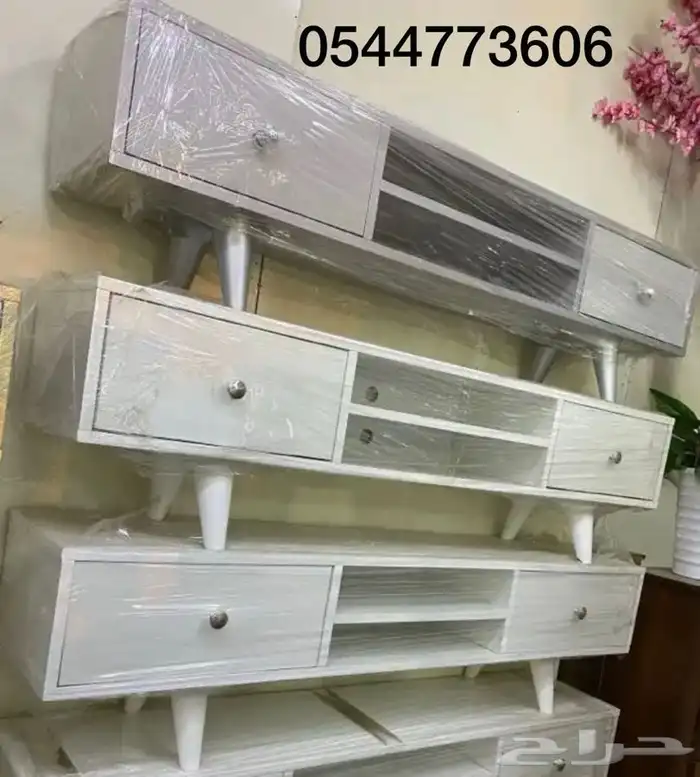 طاولة تلفزيون 16