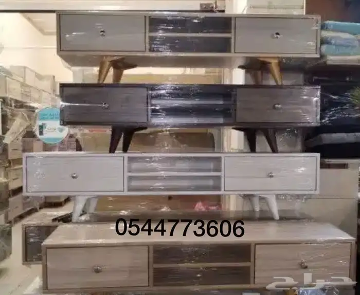 طاولة تلفزيون 21