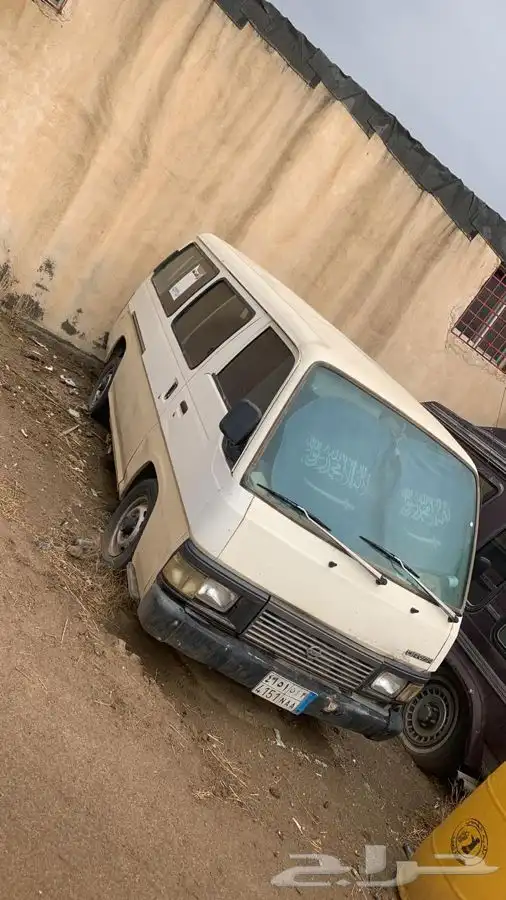 باص 15 راكب نيسان 94 0