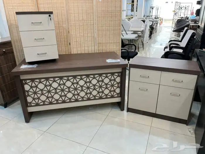 مكاتب خشب مودرن جديد بالكرتون 4