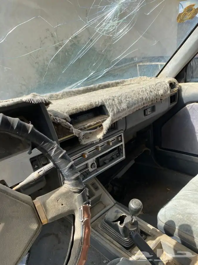 للبيع قطع نيسان لوريل 200L موديل 82 3