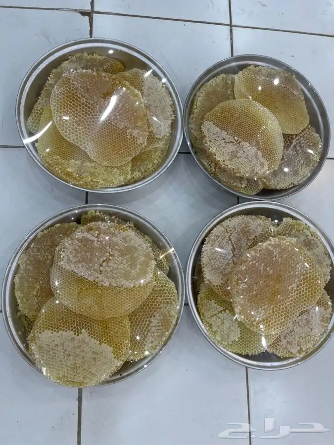 عسل بلدي من مناحلي في عسير بسعر منافس190 ريال يوجد جمله 8