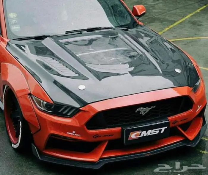 كبوت موستنج 2015-2017 كاربون فايبر مع قزاز اضافي بالنص 3