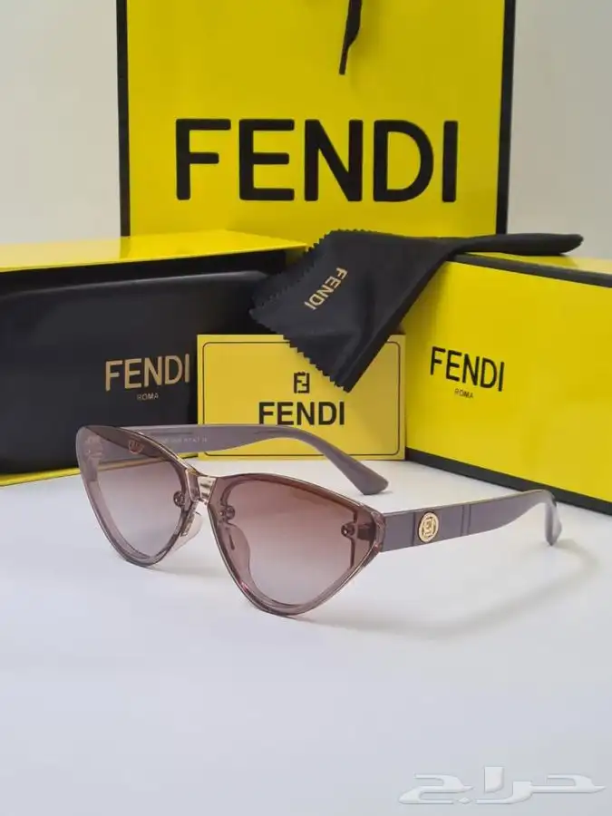 نظارات واساور 61