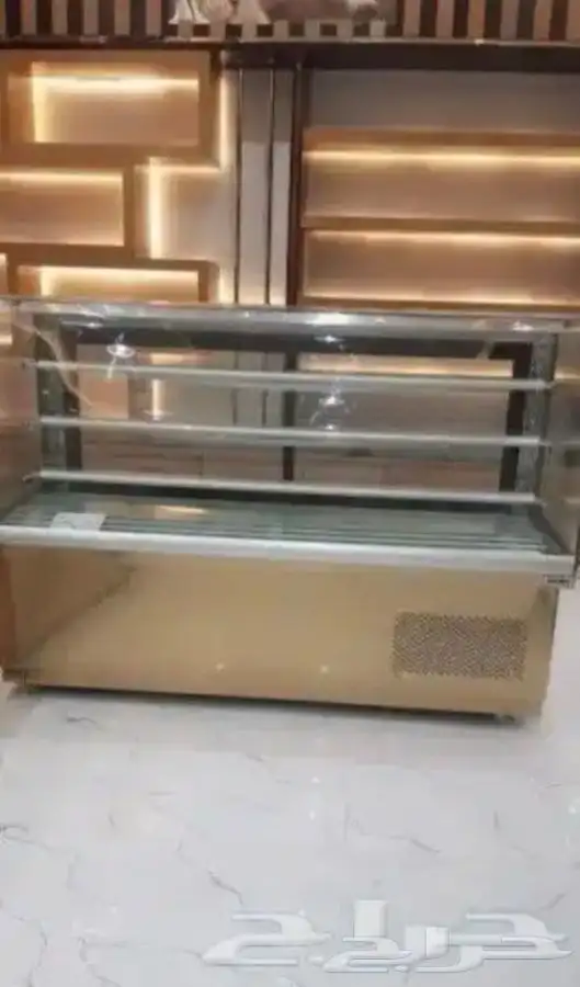 ثلاجات عرض ALFURAT للحلويات ذهبي 6