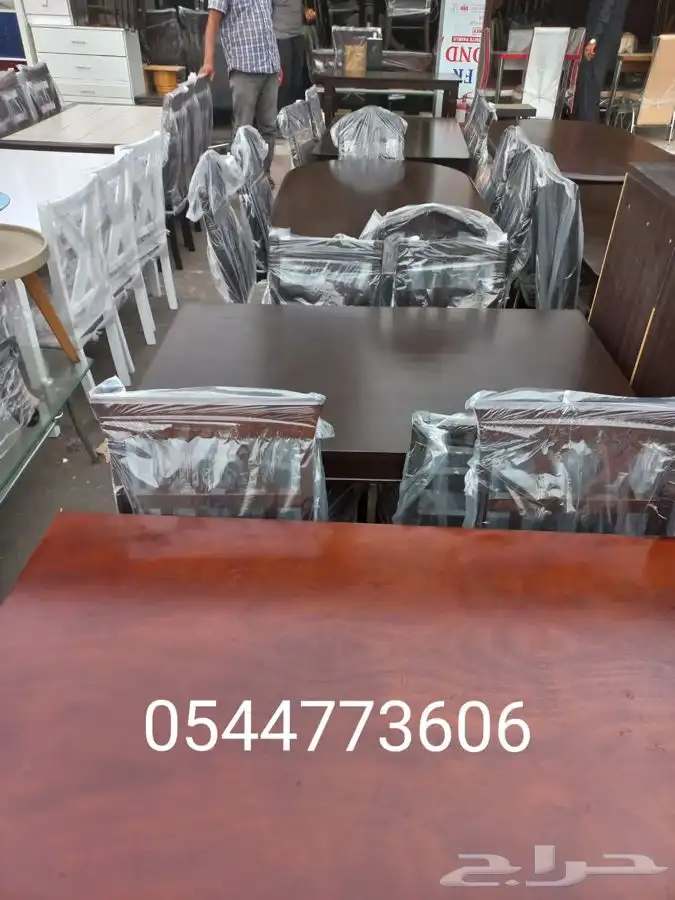 طاولة طعام 16
