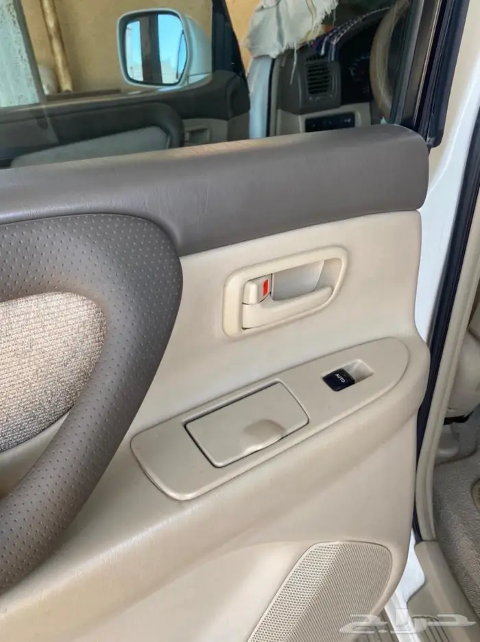 جيب 2006 مخزن 8