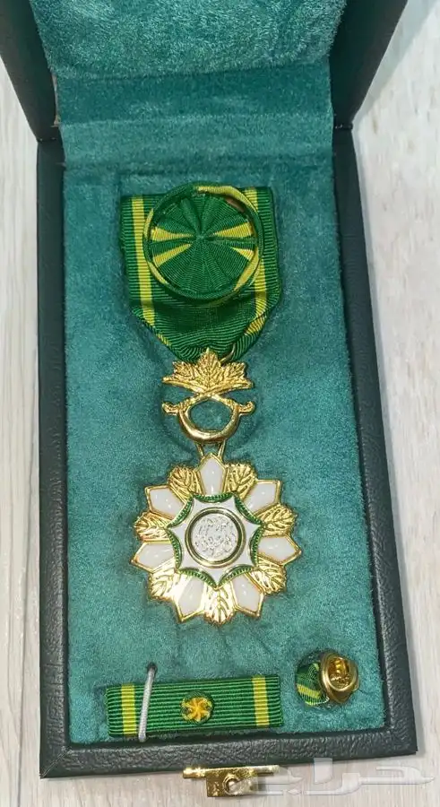 مطلوب اوسمه وميداليات 1