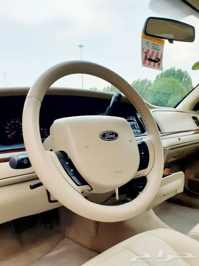 (مباع) فورد فكتوريا 2011_مخزن 9