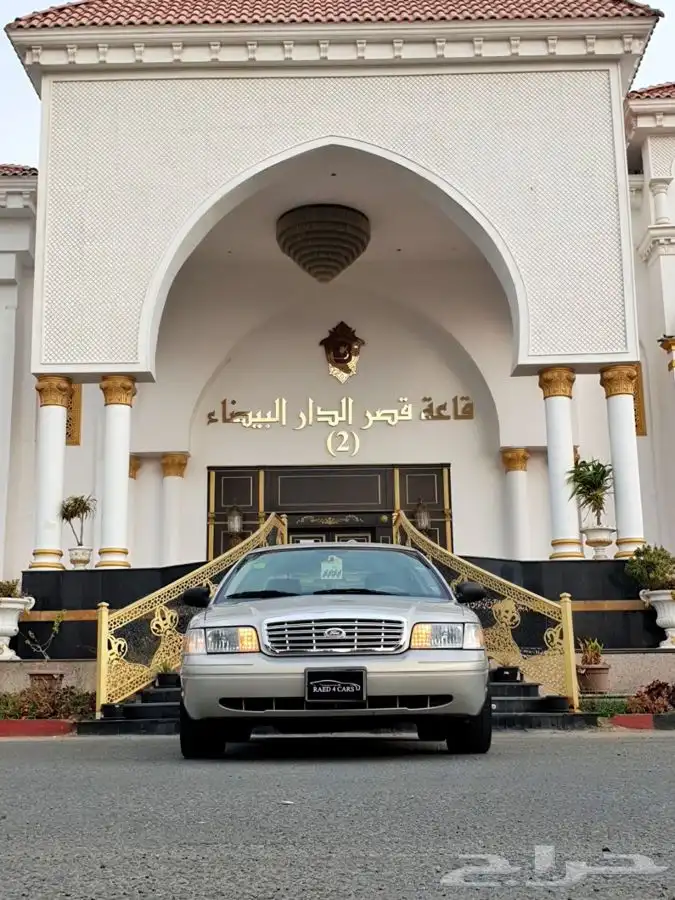 (مباع) فورد فكتوريا 2011_مخزن 1