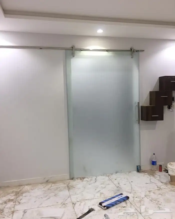 زجاج سيكوريت ومرايات ديكور 64