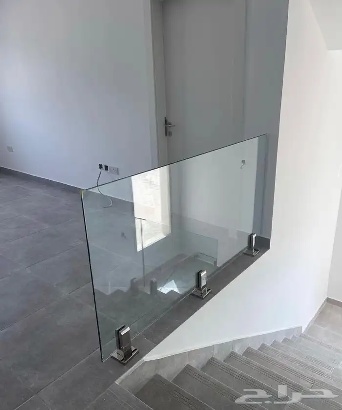 زجاج سيكوريت ومرايات ديكور 90
