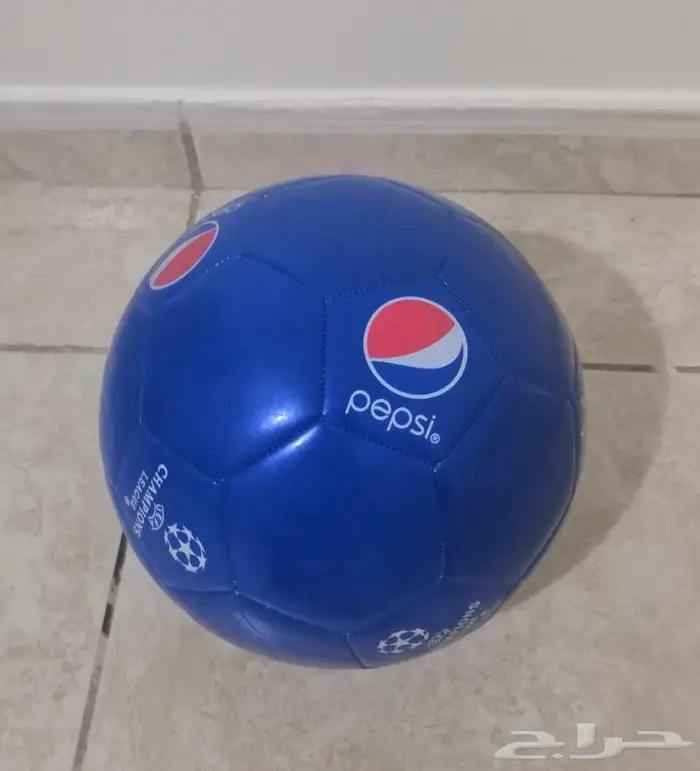 كرة قدم دعائية من بيبسي كولا Pepsi Cola للمشروبات الغازية 0