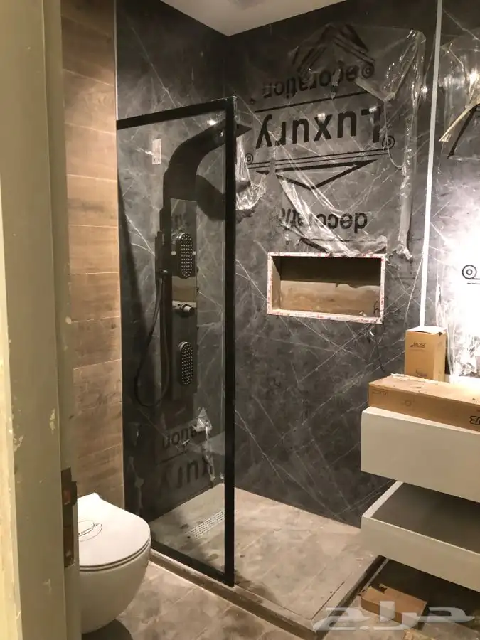 زجاج سيكوريت ومرايات ديكور 92