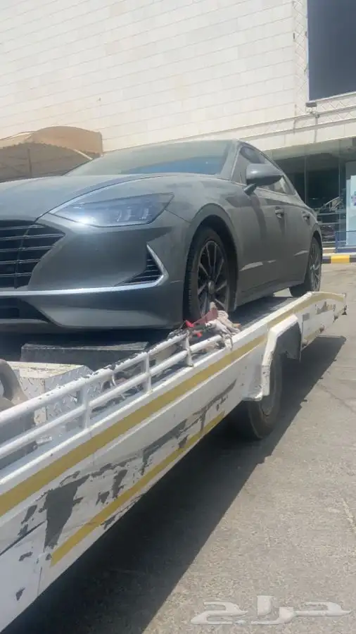 سطحة بريده لنقل السيارات المعطلة والمصدومة 0551145978 1