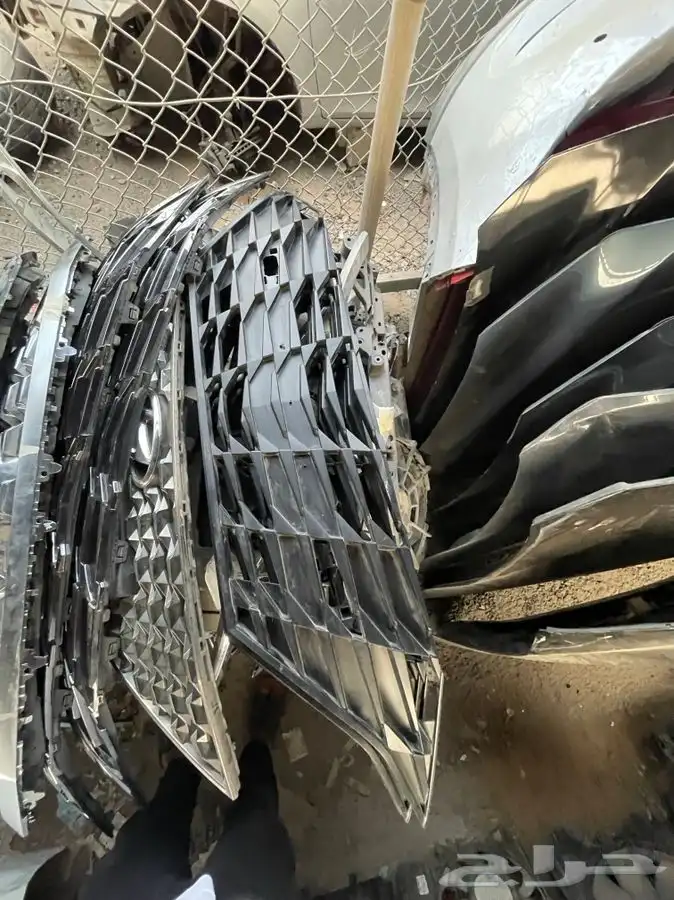 يوحد لدي قطع غيار مازدا و تويوتا و لكزس و هوندا و هونداي 16