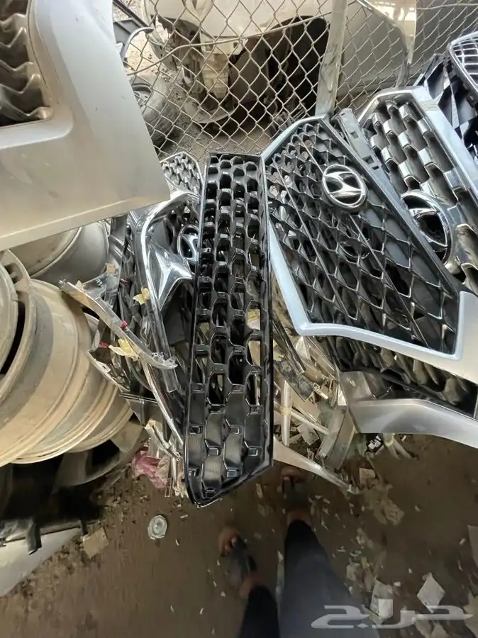 يوحد لدي قطع غيار مازدا و تويوتا و لكزس و هوندا و هونداي 10