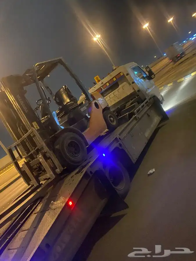 فور كلفت رافعه شوكية للايجار بالمشوار باليوميه 7