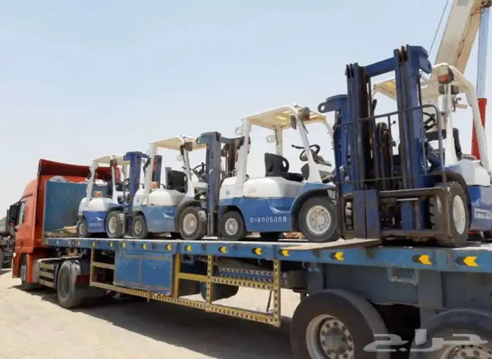 فور كلفت رافعه شوكية للايجار بالمشوار باليوميه 5