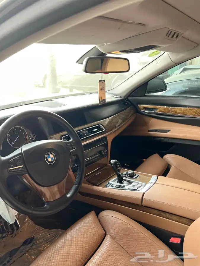 بي ام دبليو 750 2011 9