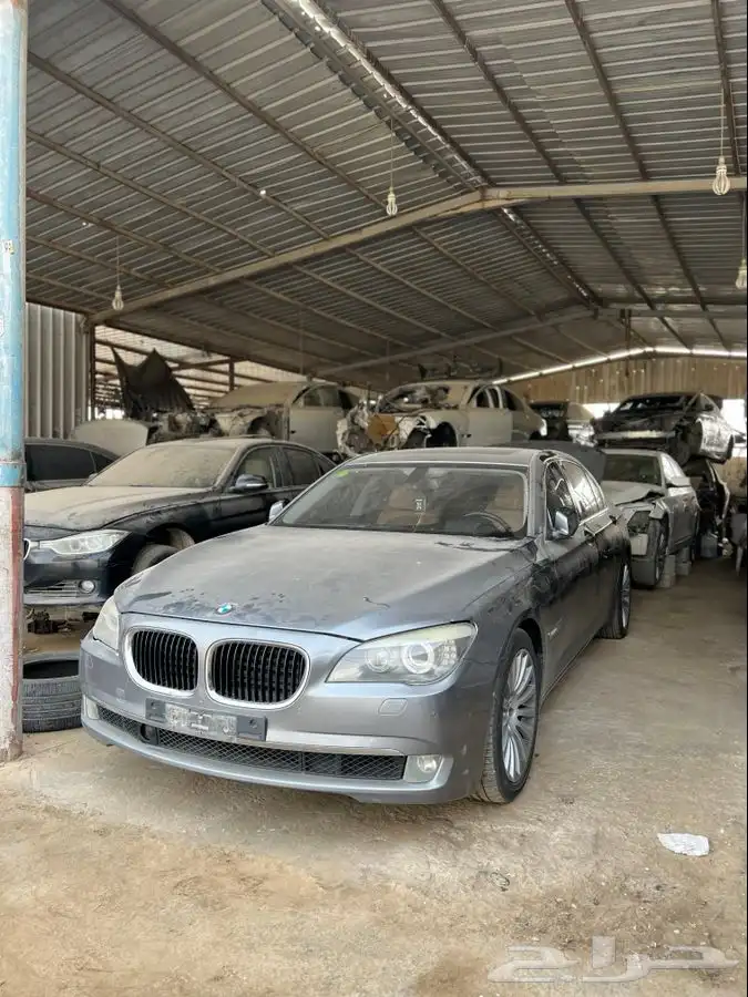 بي ام دبليو 750 2011 0