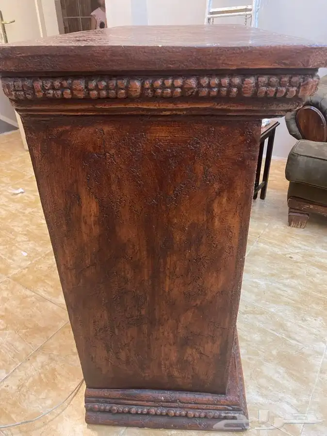 دولاب شاشه في اضاعه على شكل فحم 1