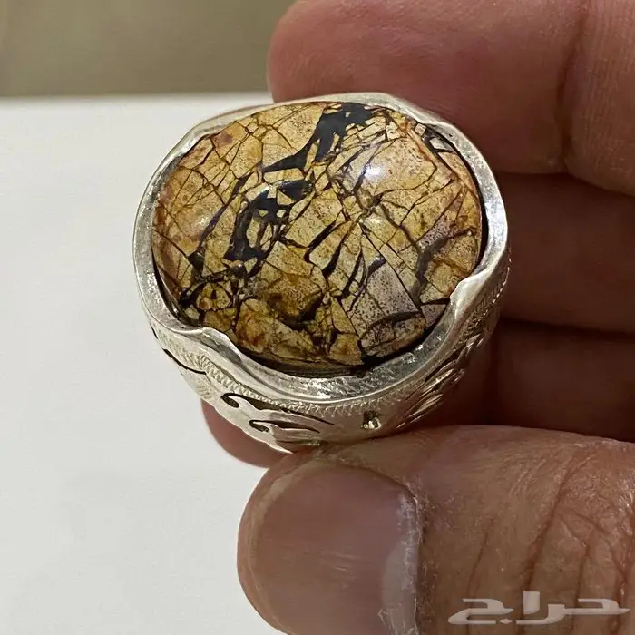 خاتم عقيق يماني خامة الملوك جزع خرائطي ملكي 3