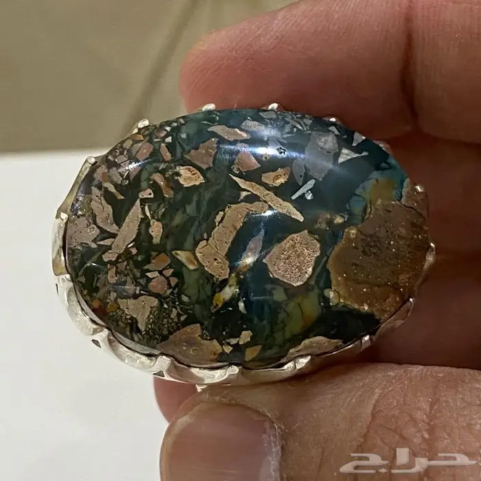 خاتم ملكي عقيق يماني جيشي اللون مهيب المنظر 17
