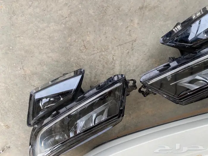 للبيع شمعات سكودا 2