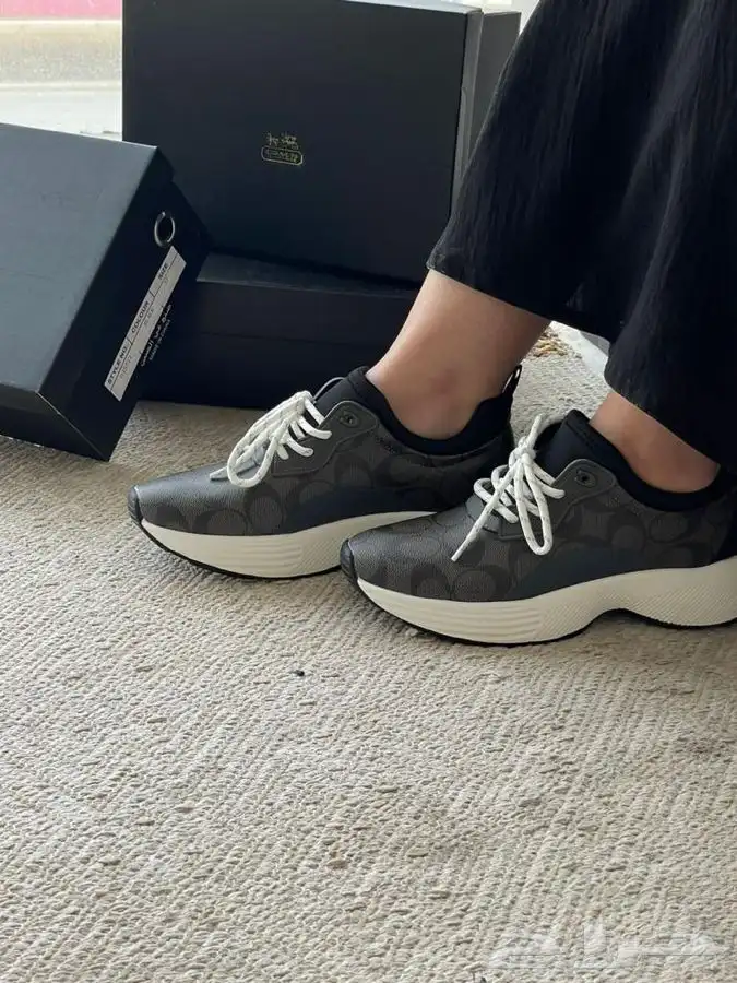 دبل كارتير اساور شنط درجه اولى شنط مدرسه شوزات مدرسه سبورت 79