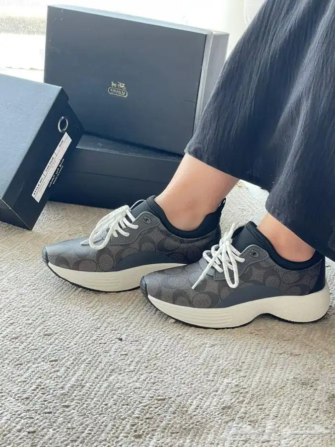 دبل كارتير اساور شنط درجه اولى شنط مدرسه شوزات مدرسه سبورت 84