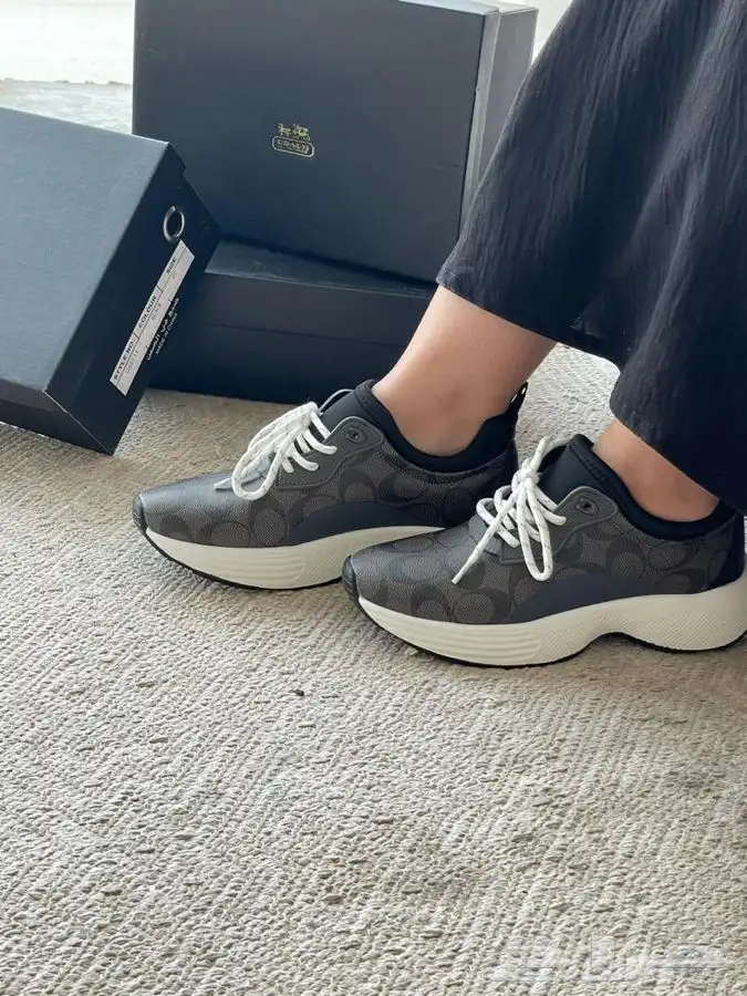 دبل كارتير اساور شنط درجه اولى شنط مدرسه شوزات مدرسه سبورت 76