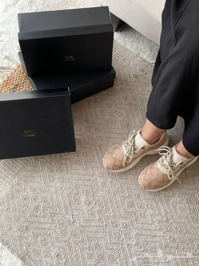 دبل كارتير اساور شنط درجه اولى شنط مدرسه شوزات مدرسه سبورت 77