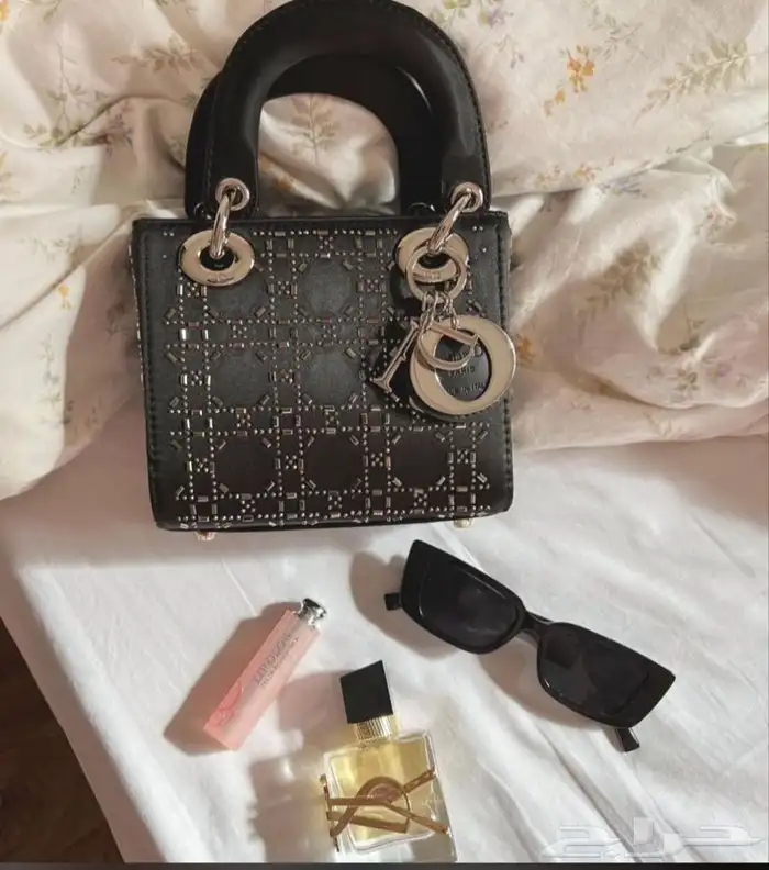 دبل كارتير اساور شنط درجه اولى شنط مدرسه شوزات مدرسه سبورت 86