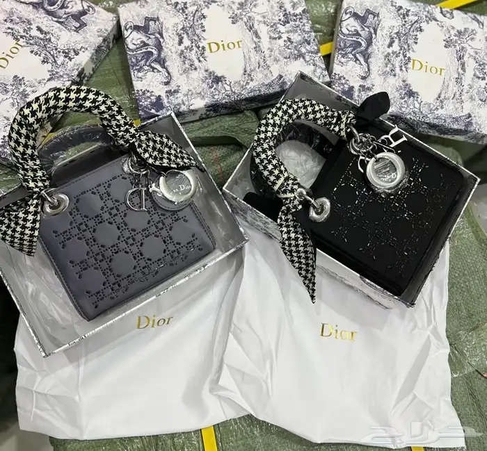 دبل كارتير اساور شنط درجه اولى شنط مدرسه شوزات مدرسه سبورت 9